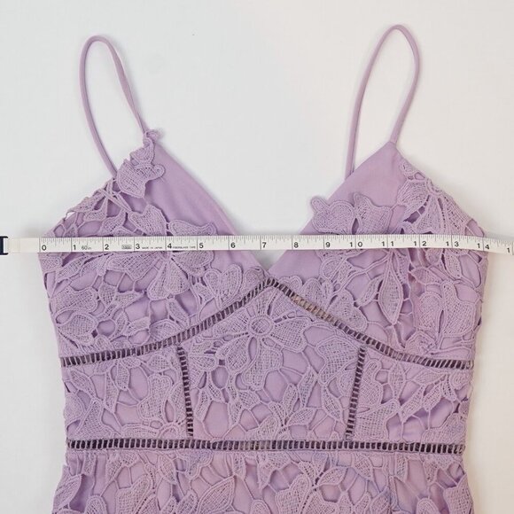Love Ady Lavender Purple Floral Lace Overlay Dress - Size Small - Picture 6 of 7